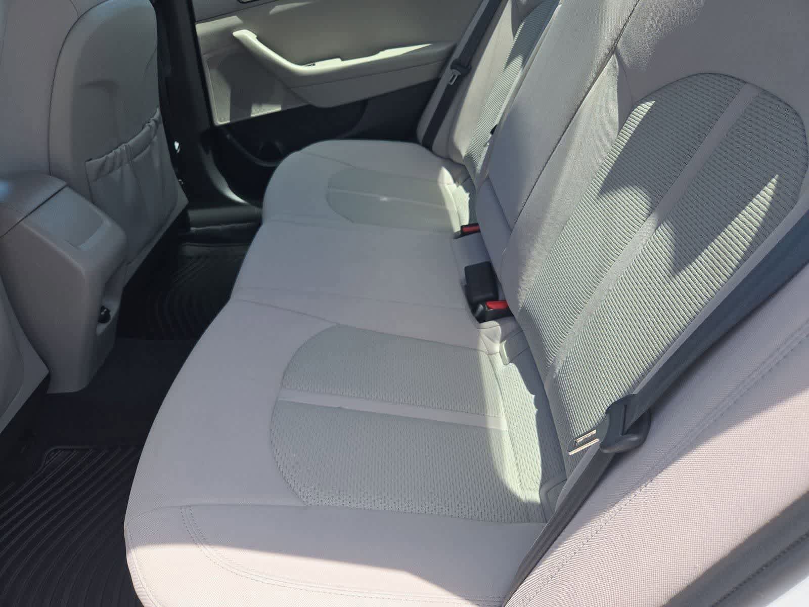 Used 2017 Hyundai Sonata SE FWD image 17