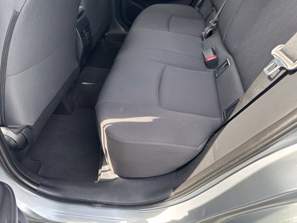 Used 2025 Toyota Corolla Cross LE AWD/4WD image 31