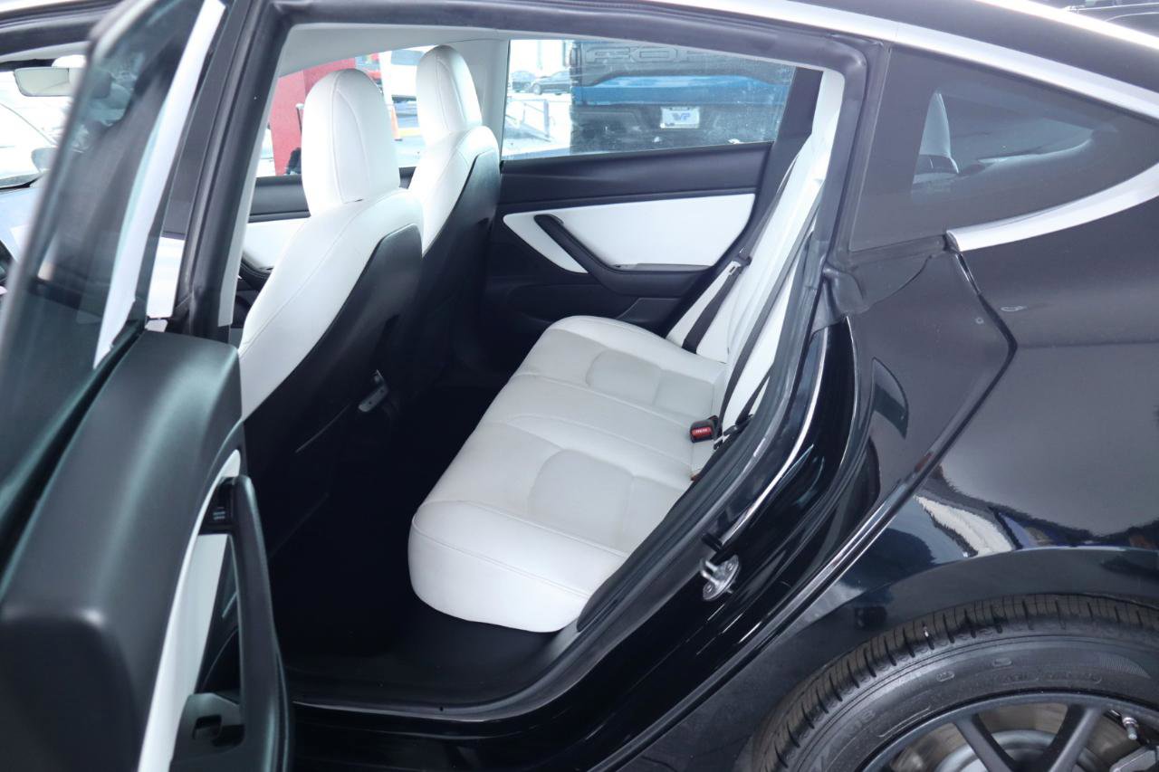 Used 2019 Tesla Model 3 Long Range RWD image 27