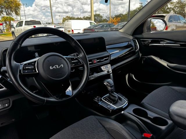 Used 2025 Kia Seltos S FWD image 24