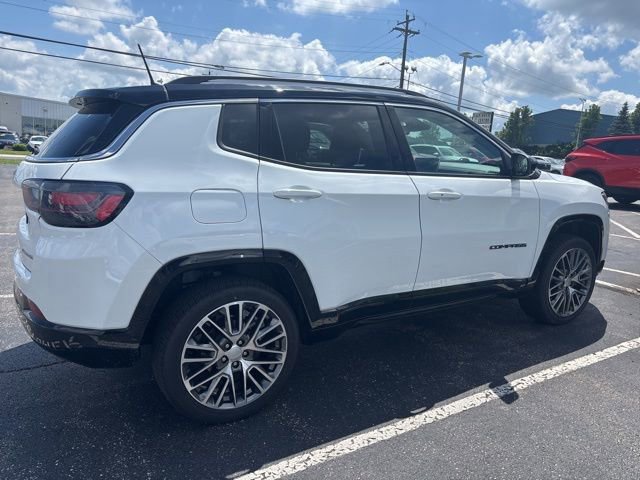 Used 2022 Jeep Compass Limited w/ Elite Group AWD/4WD image 8