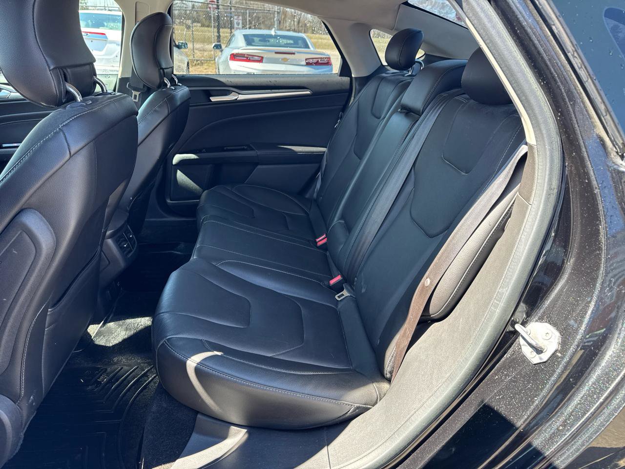 Used 2013 Ford Fusion Titanium w/ Titanium Driver Assist Pkg AWD/4WD image 11