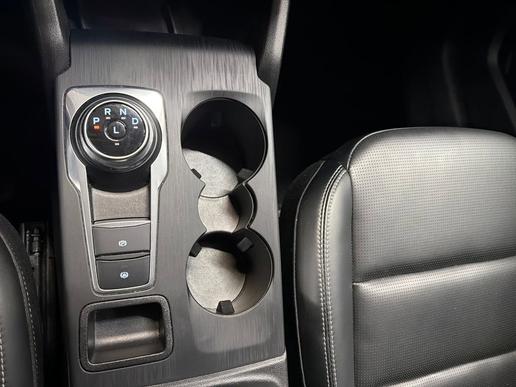 Used 2025 Ford Escape Platinum image 33