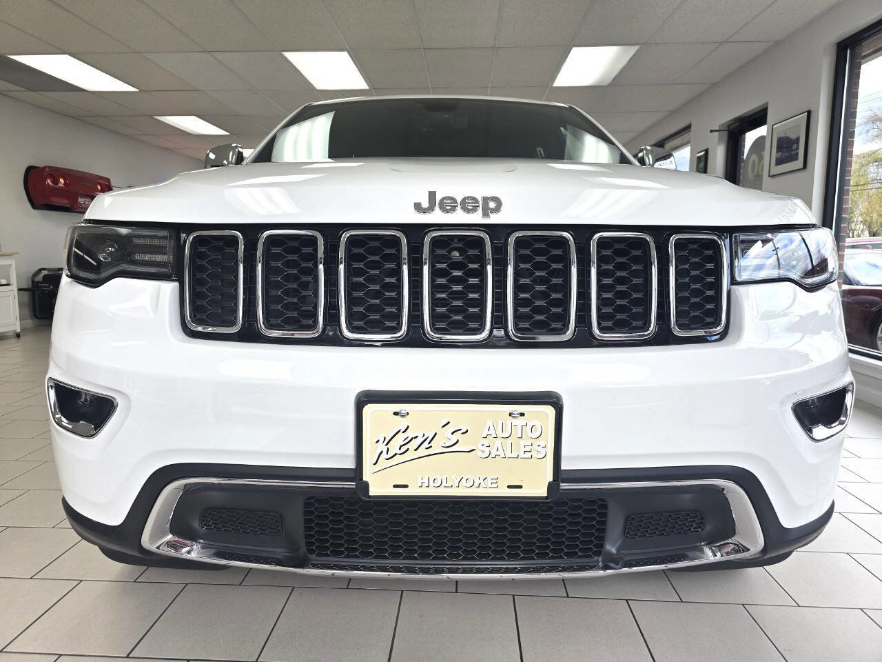 Used 2021 Jeep Grand Cherokee Limited w/ Premium Lighting Group image 9