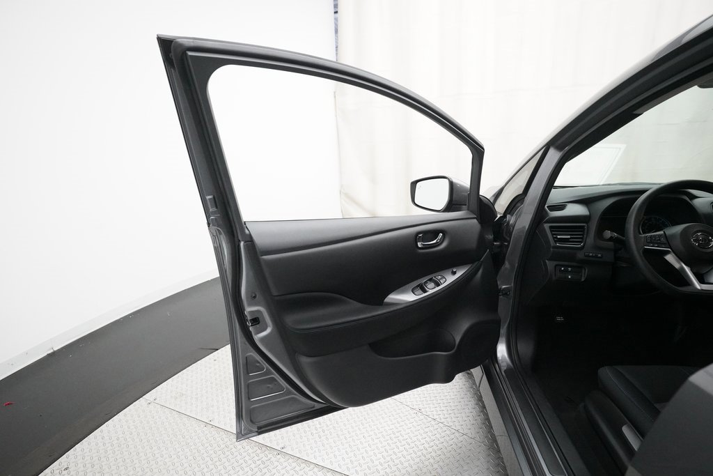 Used 2020 Nissan Leaf S w/ S Charge Package image 27