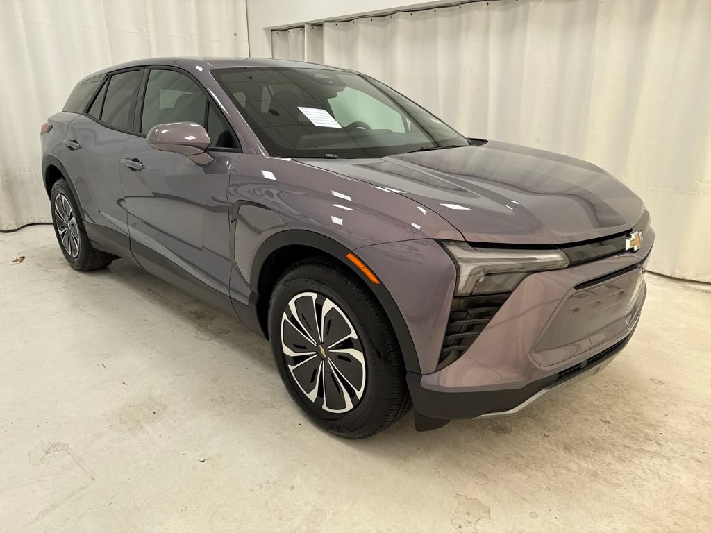 New 2026 Chevrolet Blazer EV LT AWD/4WD image 3