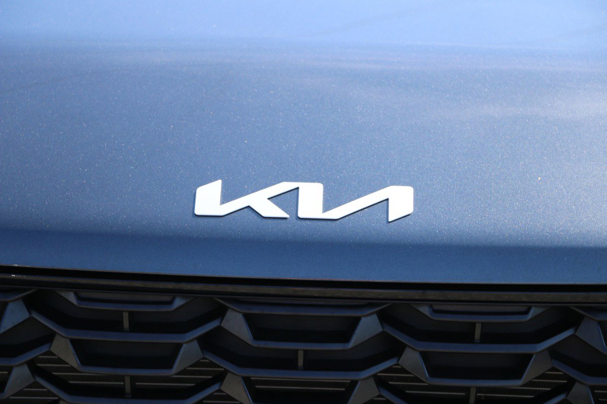 Used 2024 Kia Sorento LX image 11