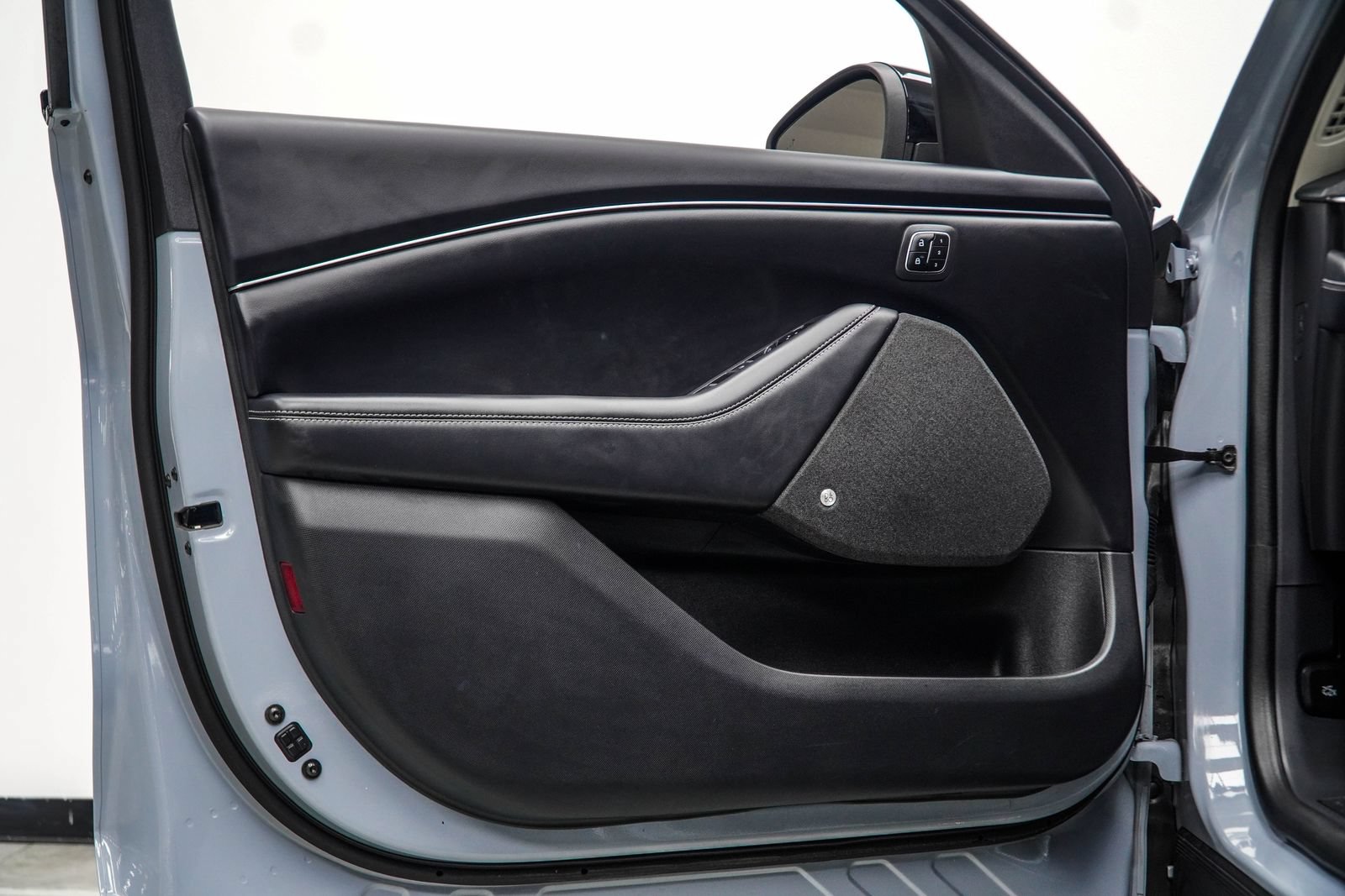 Used 2024 Ford Mustang Mach-E Premium RWD image 32