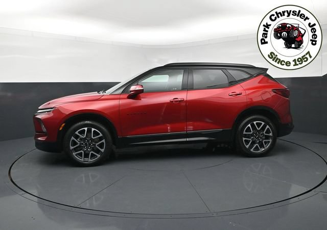 Used 2024 Chevrolet Blazer RS w/ Enhanced Convenience Package AWD/4WD image 3