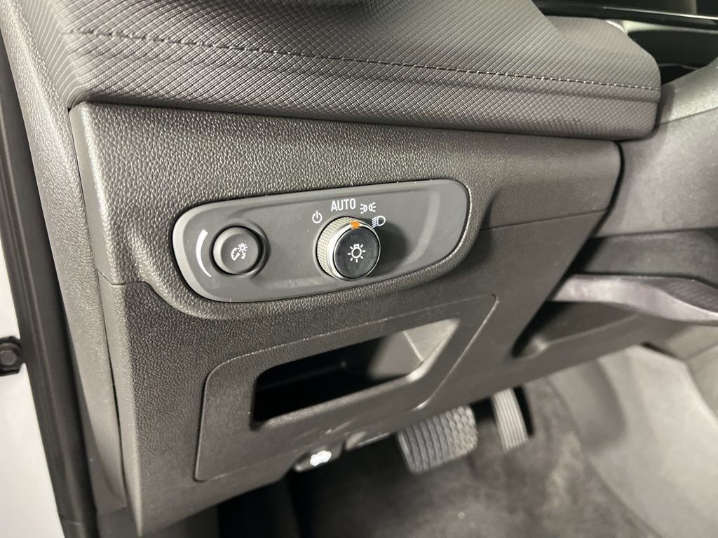 Certified 2025 Chevrolet TrailBlazer LT FWD image 25