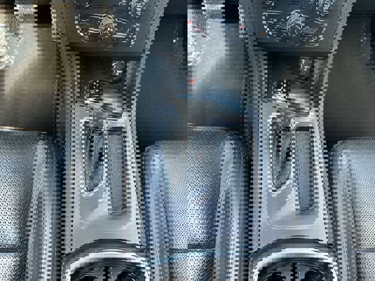 Used 2020 Dodge Charger SXT w/ Leather Interior Group image 34