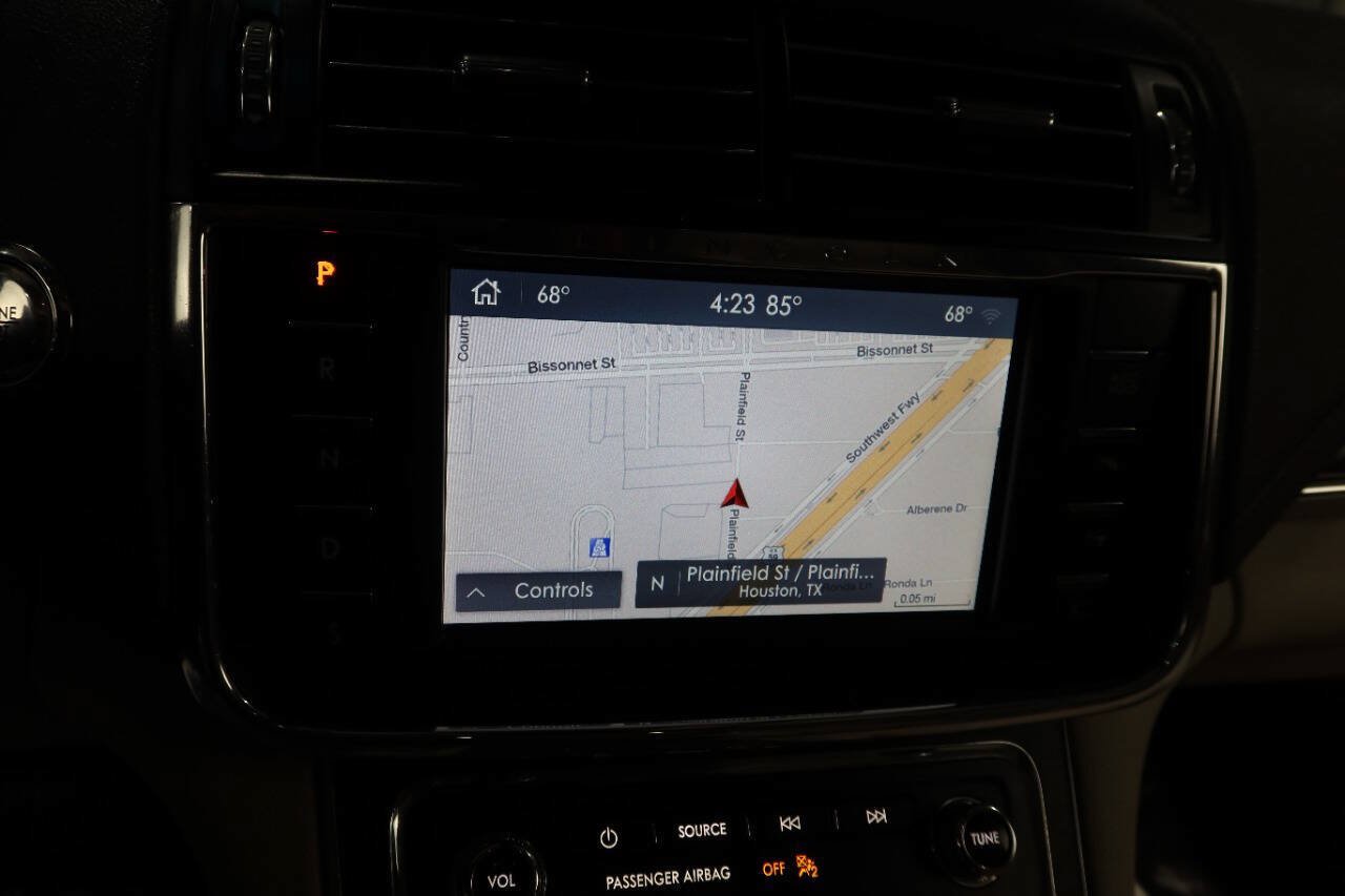 Used 2020 Lincoln Continental Reserve FWD image 19