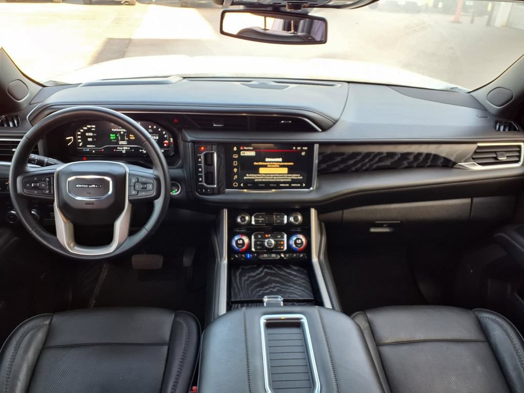 Used 2023 GMC Yukon XL Denali w/ Max Trailering Package AWD/4WD image 3