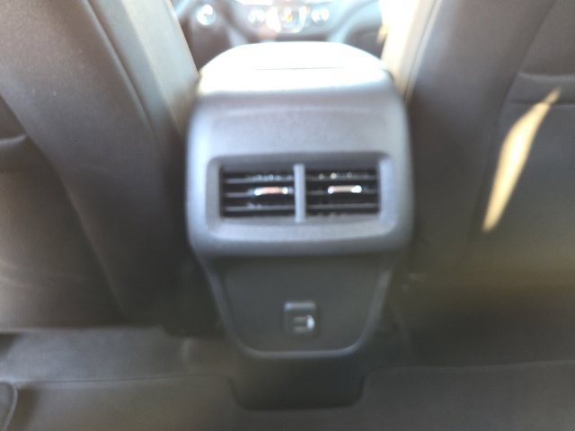 Used 2020 Chevrolet Equinox LT FWD image 22