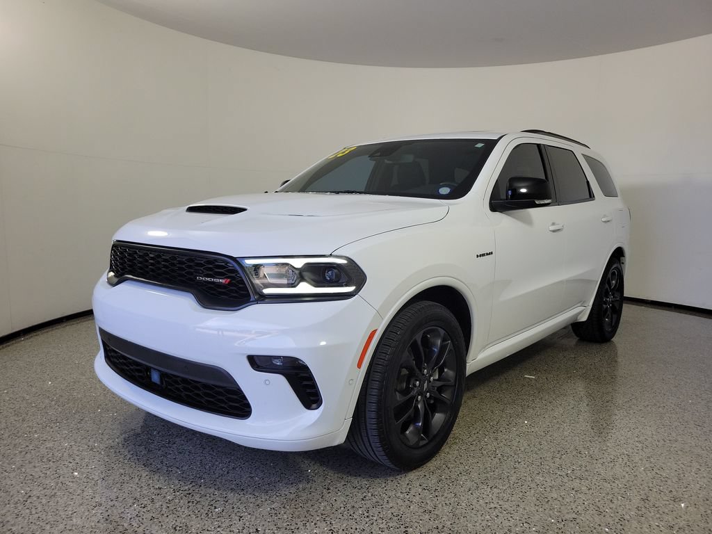 Used 2023 Dodge Durango R/T RWD image 2