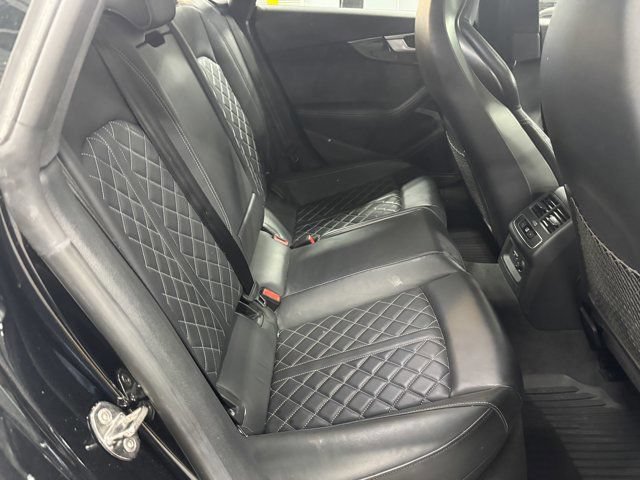 Used 2023 Audi S5 Premium Plus w/ Premium Plus Package AWD/4WD image 31