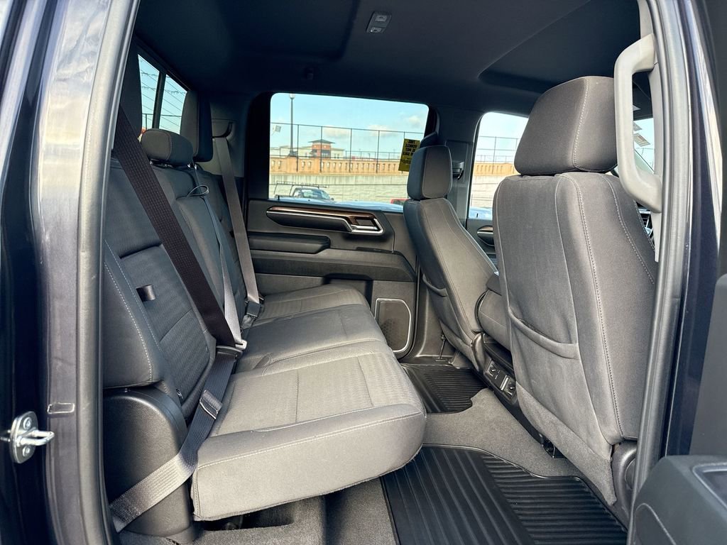 Used 2024 Chevrolet Silverado 2500 LT w/ Convenience Package image 27