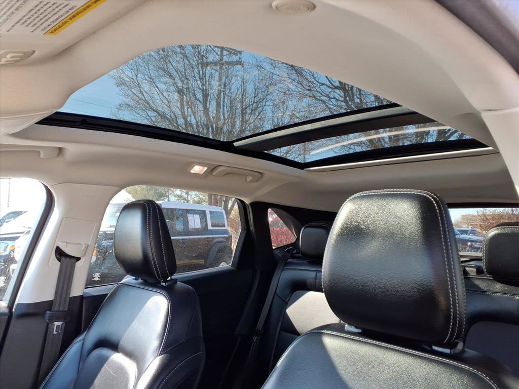 Used 2021 Ford Escape Titanium image 26