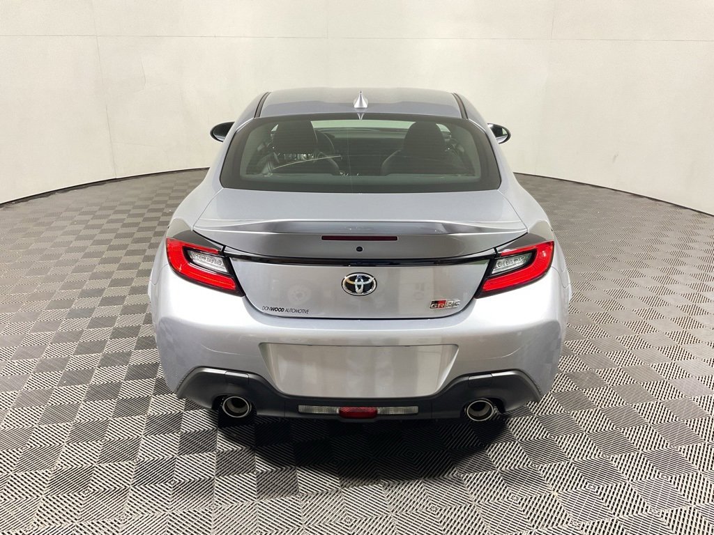 New 2025 Toyota GR86 Premium image 11