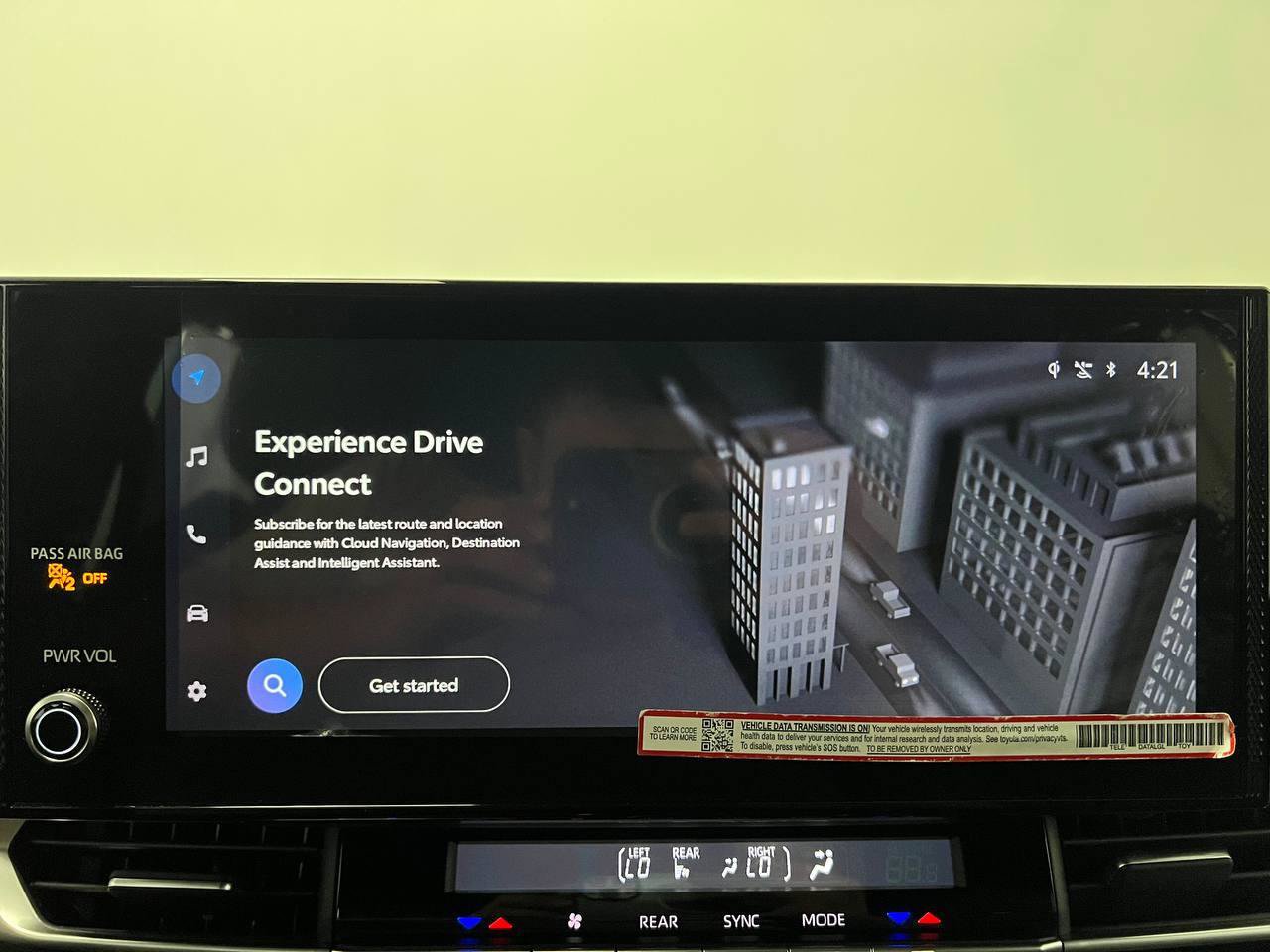 Used 2025 Toyota Sienna XSE w/ XSE Premium Package FWD image 18