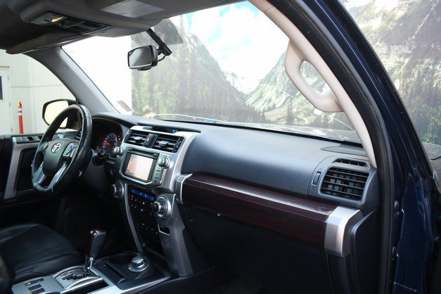 Used 2017 Toyota 4Runner Limited AWD/4WD image 25
