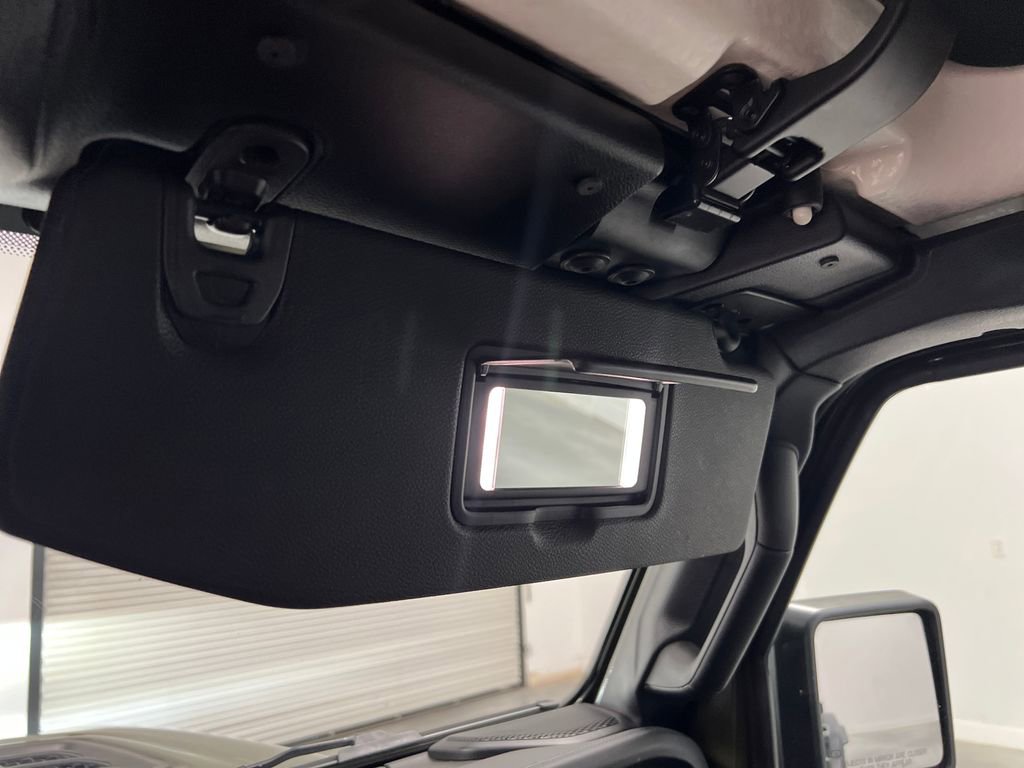 Used 2024 Jeep Wrangler Unlimited Rubicon w/ XTREMEE 35" Tire Package AWD/4WD image 57