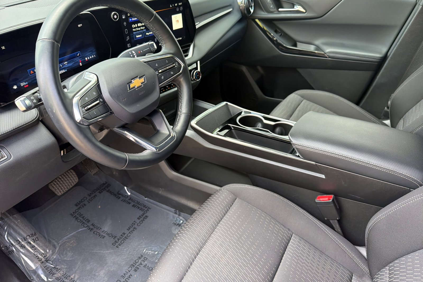 Used 2025 Chevrolet Equinox LT FWD image 10