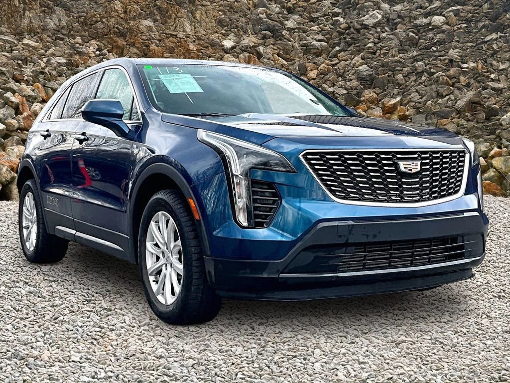 Used 2019 Cadillac XT4 Luxury w/ Trailering Package image 10