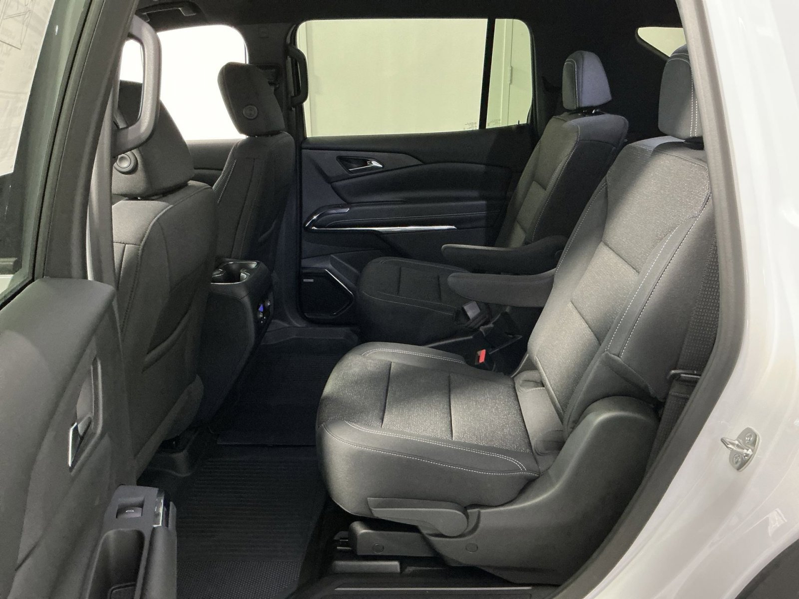 New 2026 Chevrolet Traverse LT w/ Enhanced Driving Package image 32