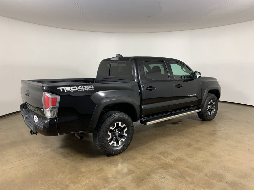 Used 2022 Toyota Tacoma TRD Off-Road w/ Technology Package AWD/4WD image 8