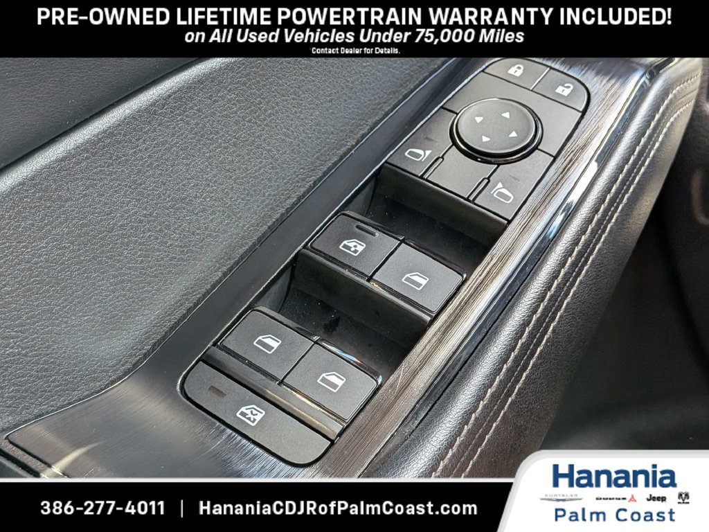 Used 2025 Nissan Rogue SV AWD/4WD image 21