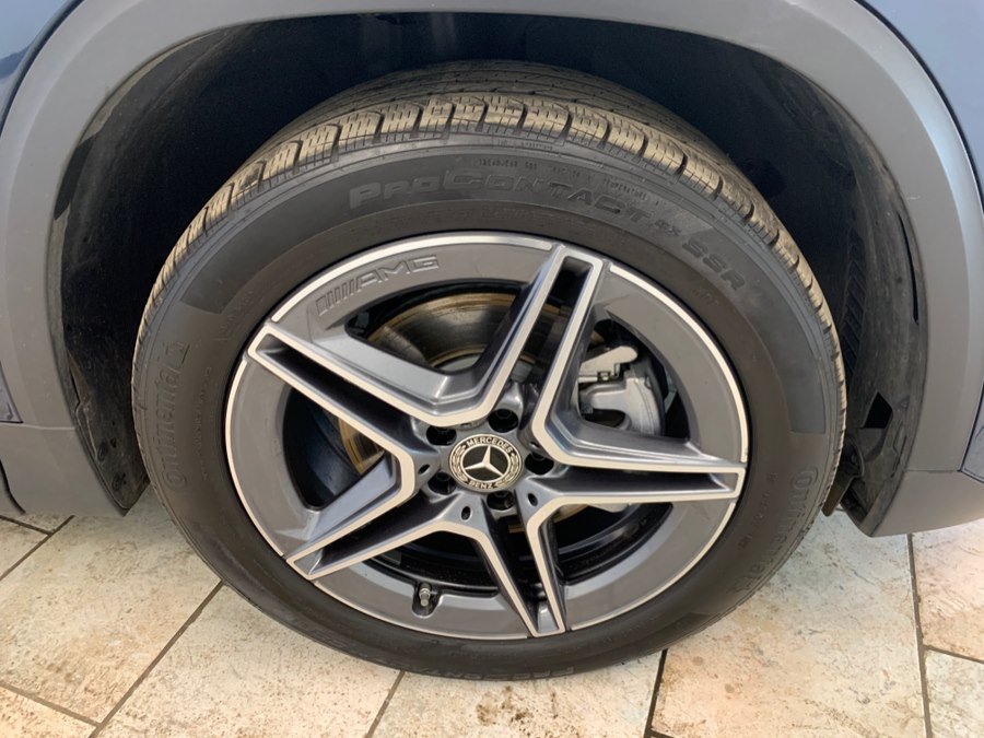 Used 2023 Mercedes-Benz GLA 250 4MATIC w/ AMG Line Exterior image 10