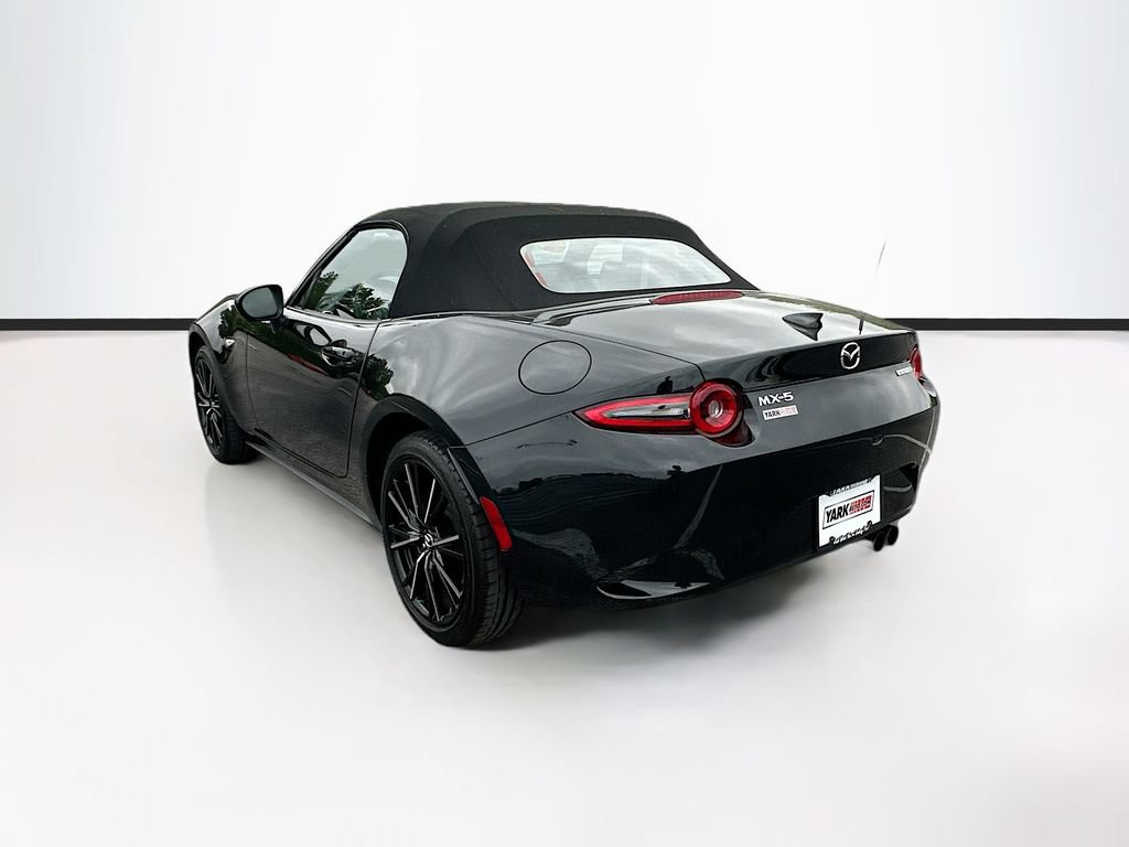 Used 2025 MAZDA MX-5 Miata Grand Touring RWD image 7