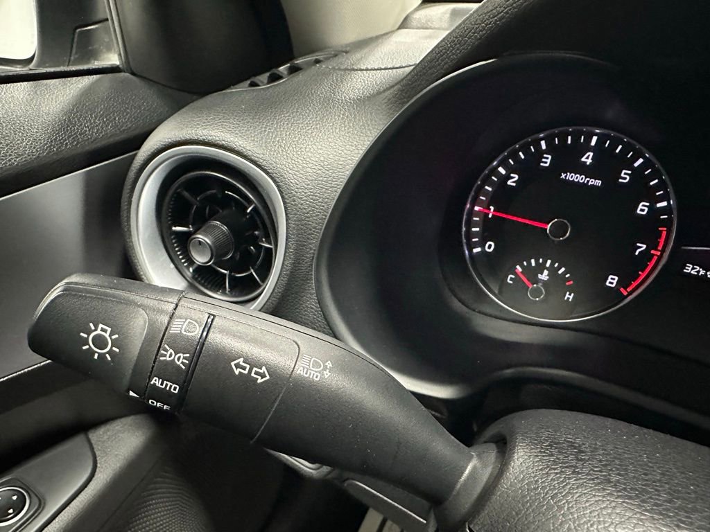 Used 2024 Kia Forte LXS image 21