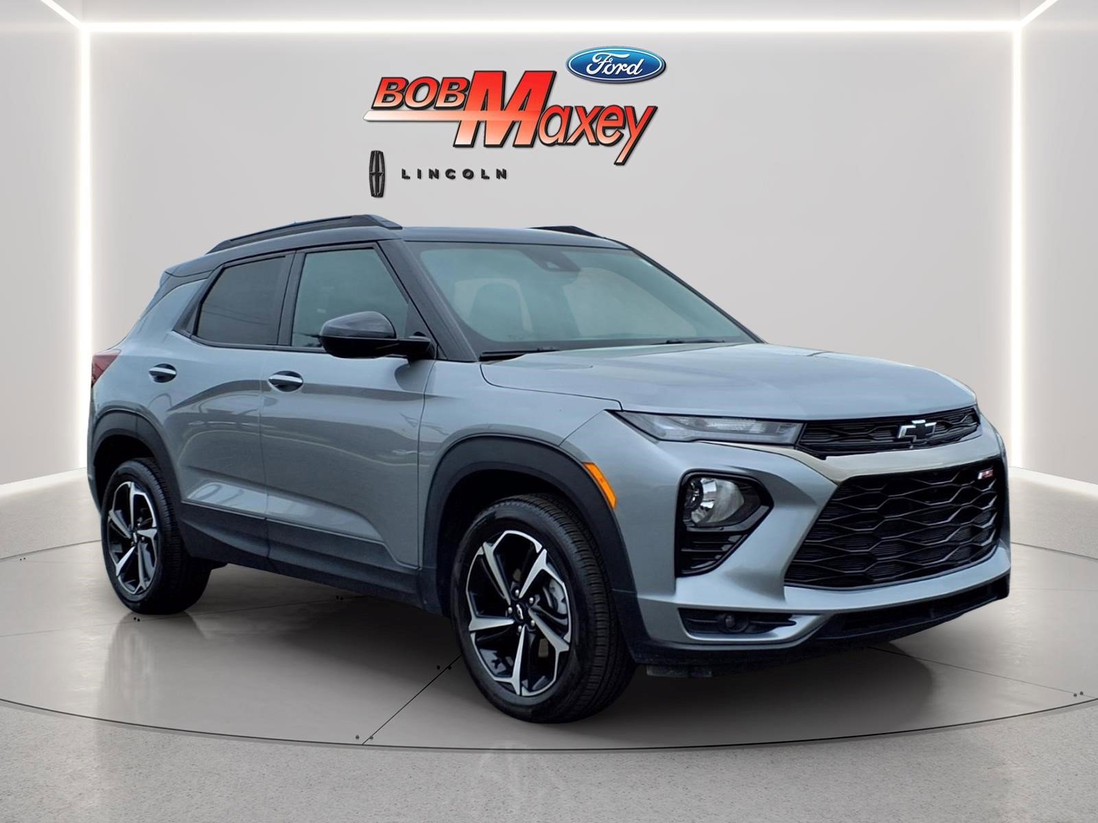 Used 2023 Chevrolet TrailBlazer RS w/ Convenience Package AWD/4WD image 3