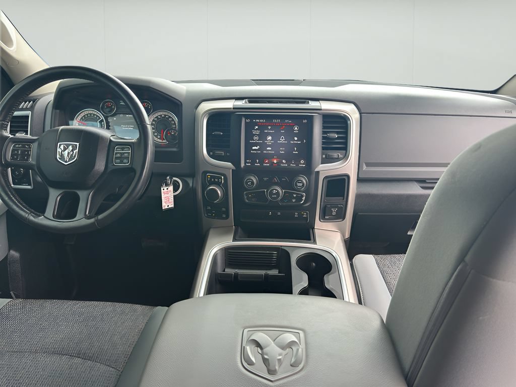 Used 2019 RAM 1500 Classic SLT AWD/4WD image 15