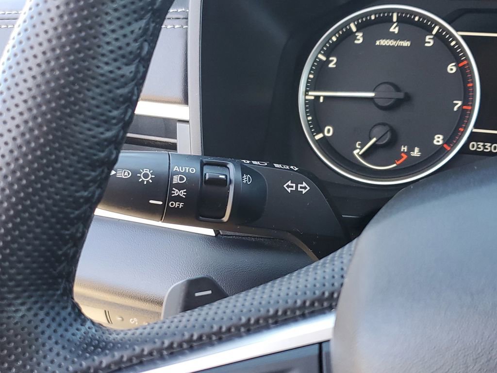 Used 2023 Mitsubishi Outlander SE image 25