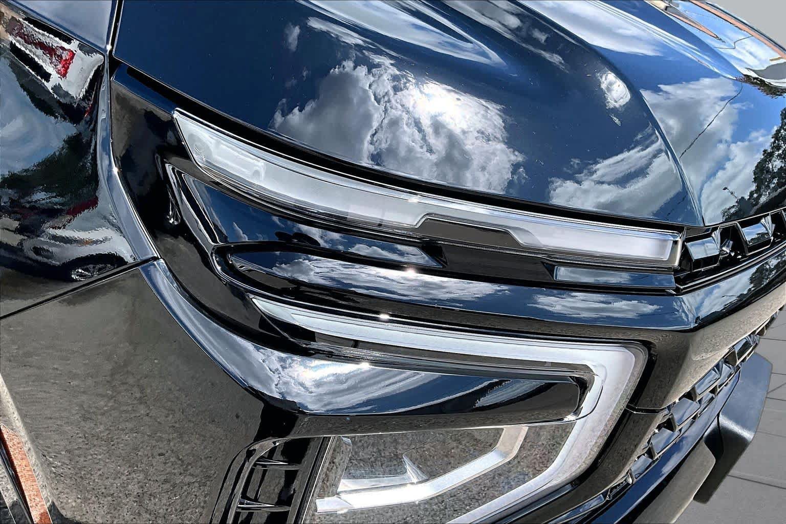 Used 2025 Chevrolet Tahoe Premier w/ Sun And Tow Package RWD image 27