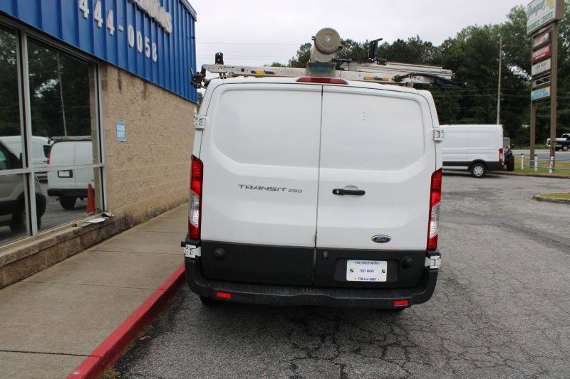 Used 2018 Ford Transit 250 148 Low Roof RWD image 5