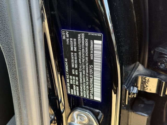 Used 2021 Porsche Macan AWD/4WD image 27