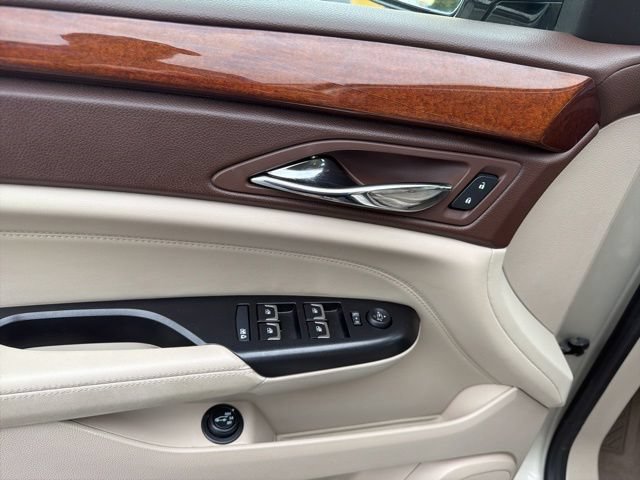 Used 2014 Cadillac SRX Luxury FWD image 25