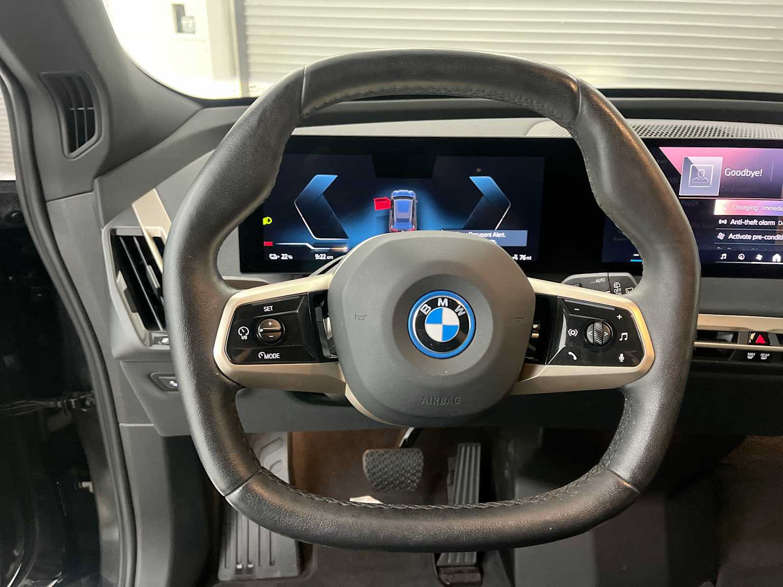Used 2024 BMW iX xDrive50 AWD/4WD image 17