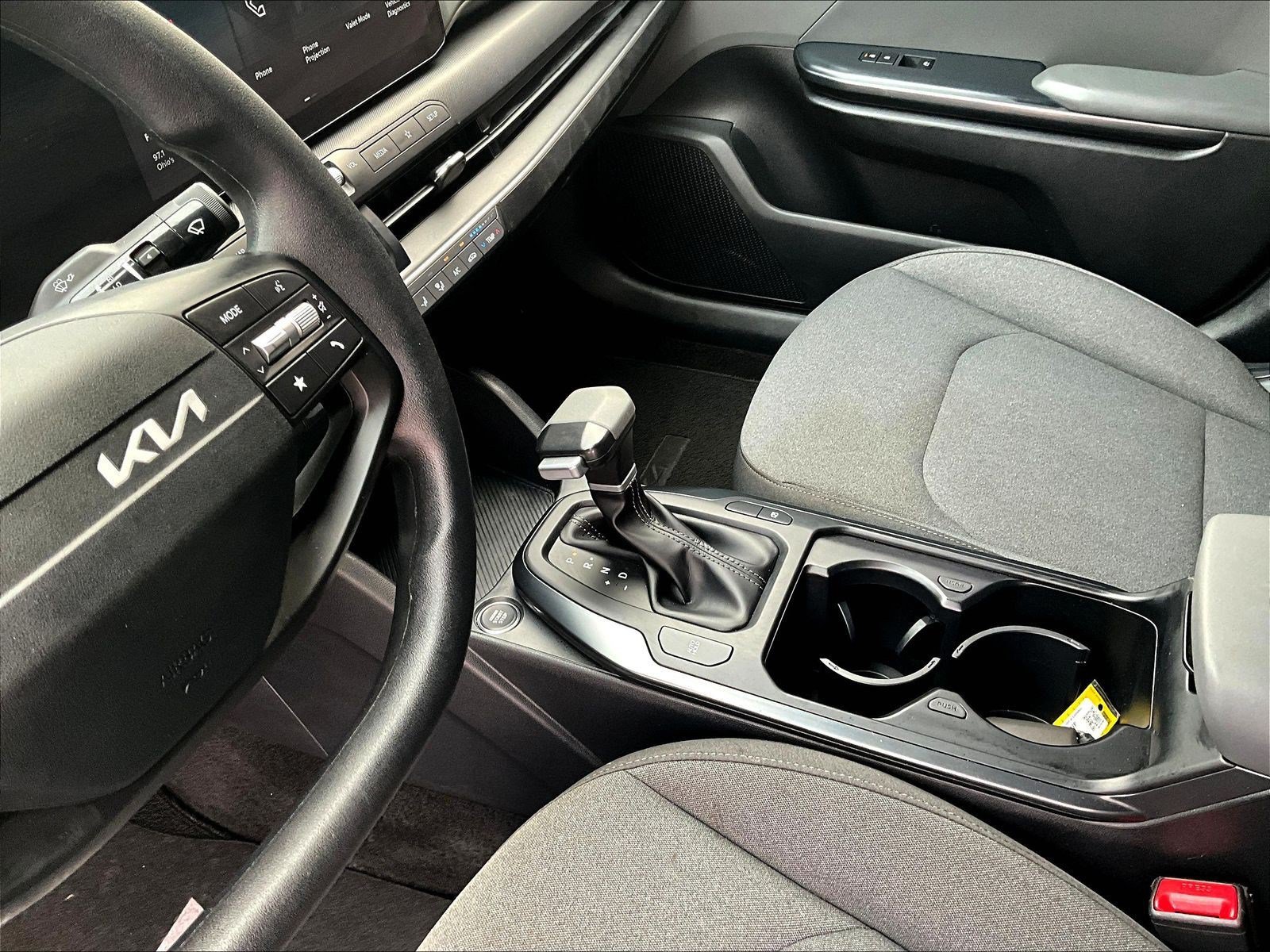 Used 2025 Kia K4 FWD image 18