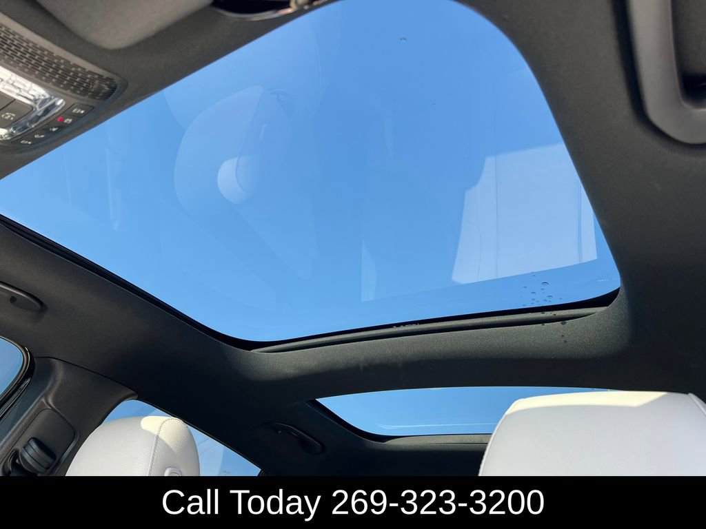 Used 2025 Mercedes-Benz GLA 250 4MATIC image 6