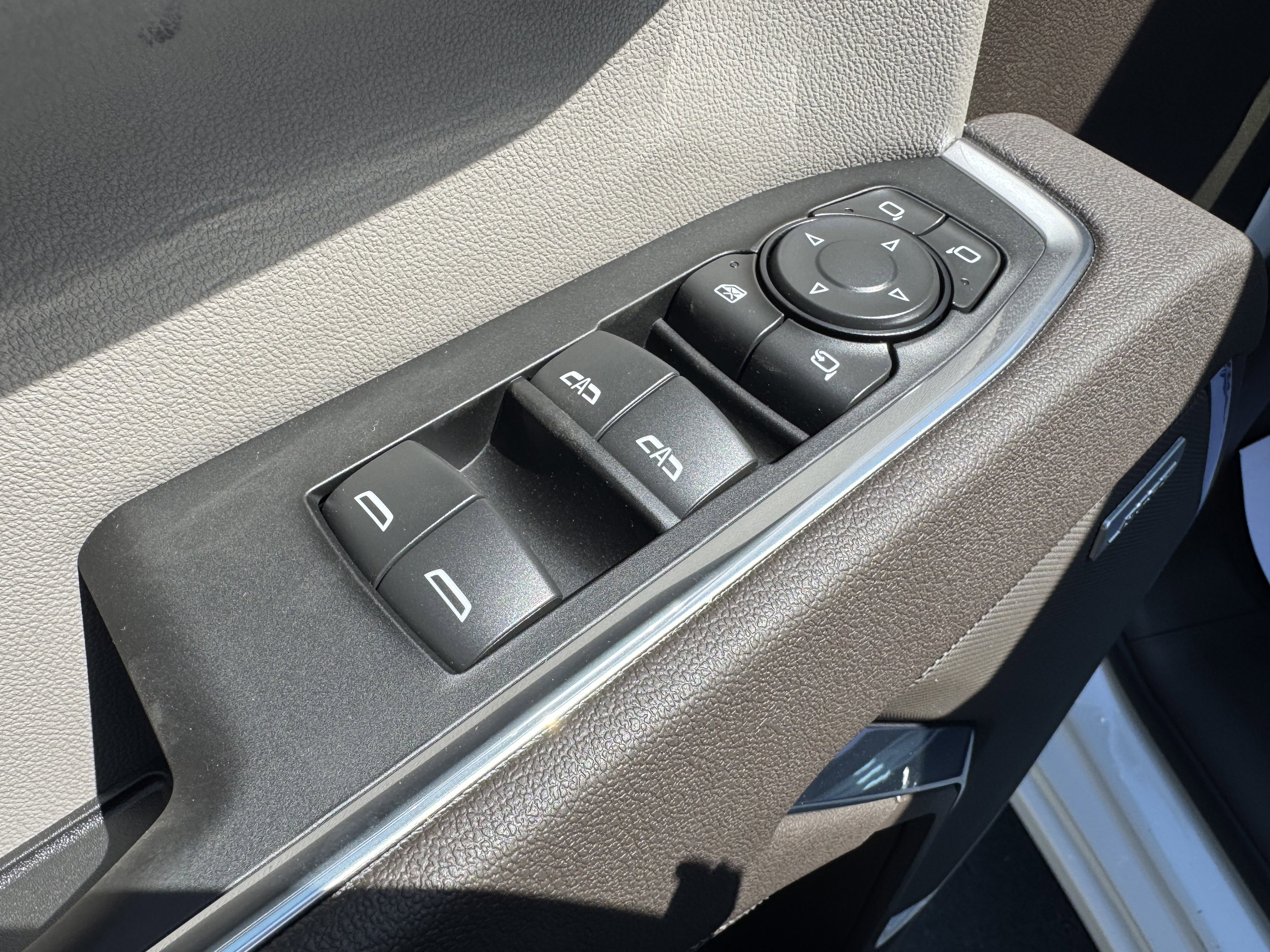 New 2026 Chevrolet Silverado 1500 LTZ w/ Z71 Off-Road Package image 12