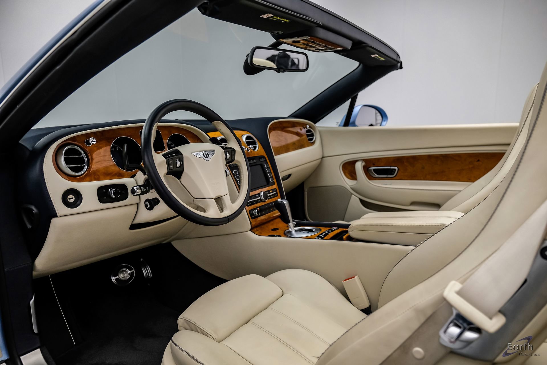 Used 2011 Bentley Continental GTC image 41