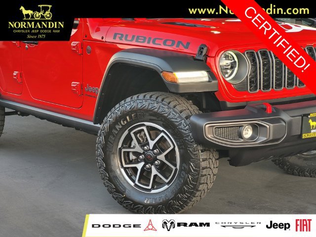 Certified 2025 Jeep Wrangler Unlimited Rubicon w/ Convenience Group AWD/4WD image 5