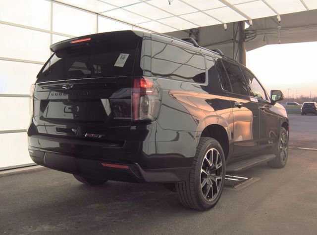 Used 2023 Chevrolet Suburban RST w/ Luxury Package AWD/4WD image 2