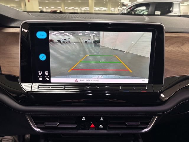 Used 2024 Volkswagen Atlas SE image 21