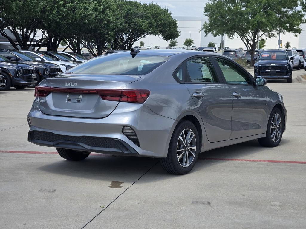 Certified 2024 Kia Forte LXS FWD image 4